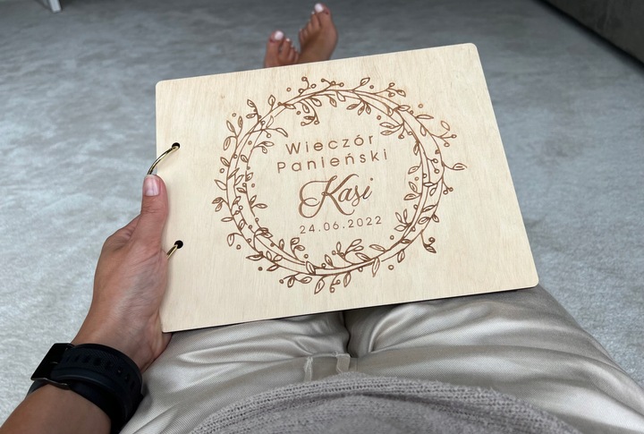 DREWNIANY ALBUM WIECZÓR PANIEŃSKI PREZENT