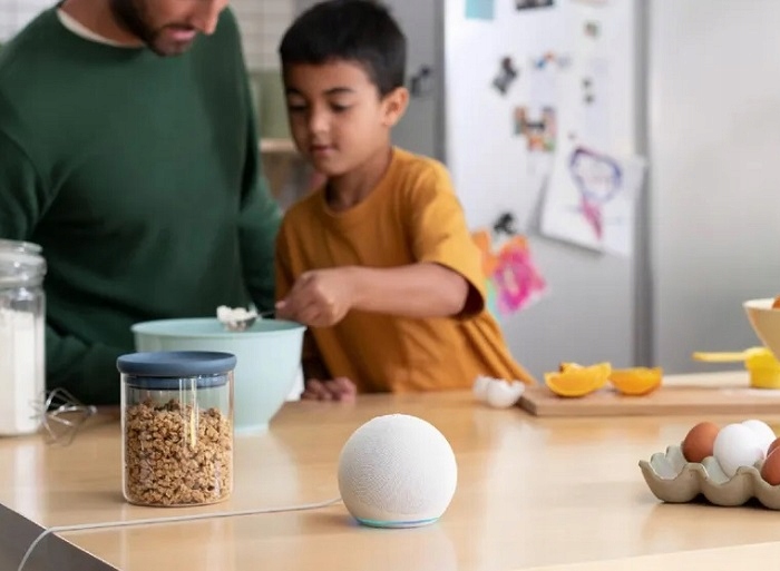 Głośnik inteligentny Amazon Echo Dot 4 biały