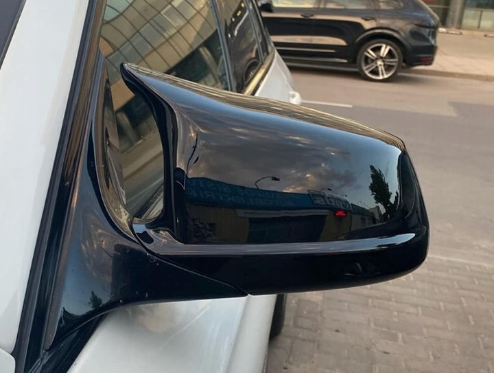 OBUDOWY LUSTEREK DLA BMW F10 F11 PRZEDLIFT NAKŁADKI NA LUSTERKA M5 LOOK