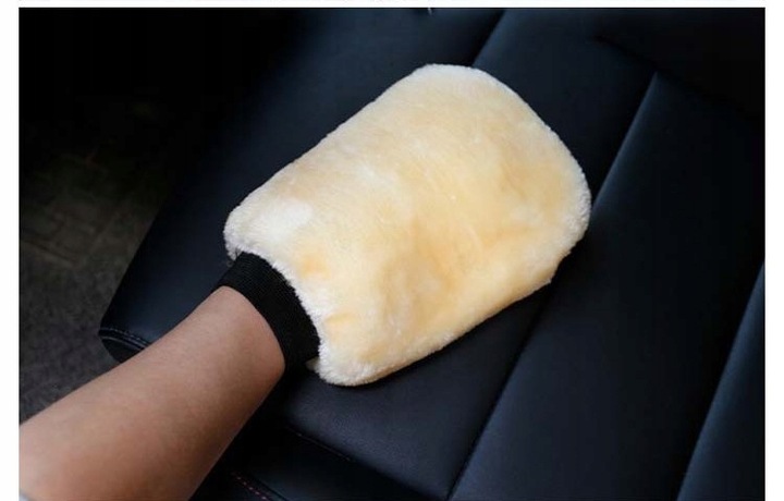 PROFESJONALNA RĘKAWICA WEŁNIANA DO MYCIA SAMOCHODU