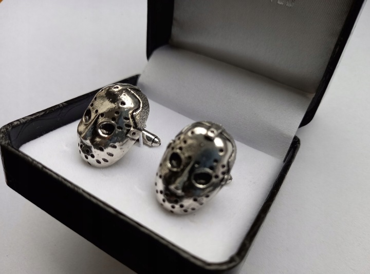 Ekskluzywne spinki do mankietów koszuli Audi