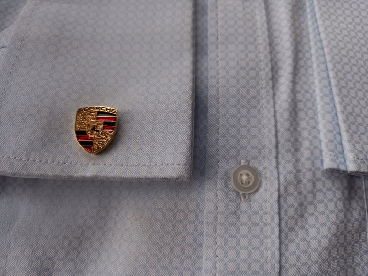 Exciting spinki do mankietów koszuli EXC Porsche pozłacane w skórzanym Etui