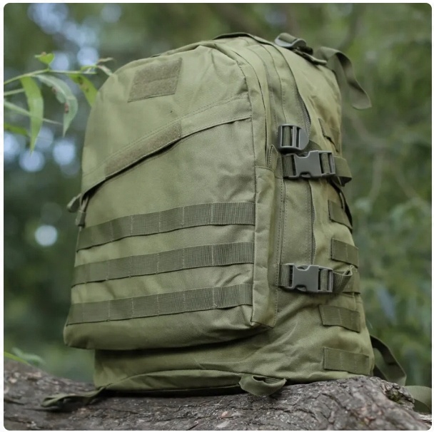 PLECAK WOJSKOWY TAKTYCZNY TURYSTYCZNY MIEJSKI ZIELONY +FLAGA +KARABIŃCZYK