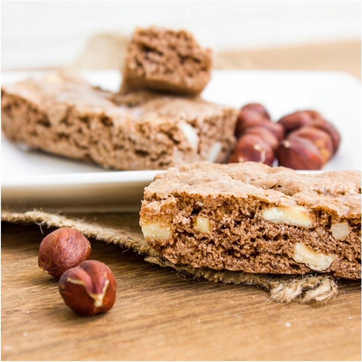 ORZECH LASKOWY 1kg ORZECHY LASKOWE,CAŁY ŁUSKANY, HAZELNUT HiFOOD