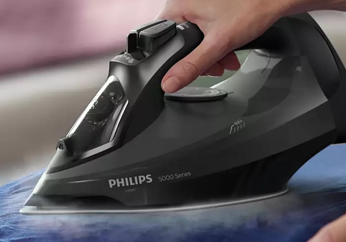 Żelazko Philips DST5040/80 SteamGlide Plus Azure czarne
