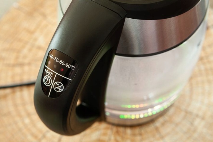 Czajnik elektryczny Eldom C520 2200W 1,8l srebrny/szary