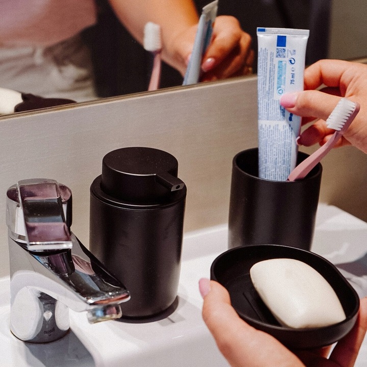 AKCESORIA do ŁAZIENKI dozownik na mydło szczotka do WC mydelniczka Tadar