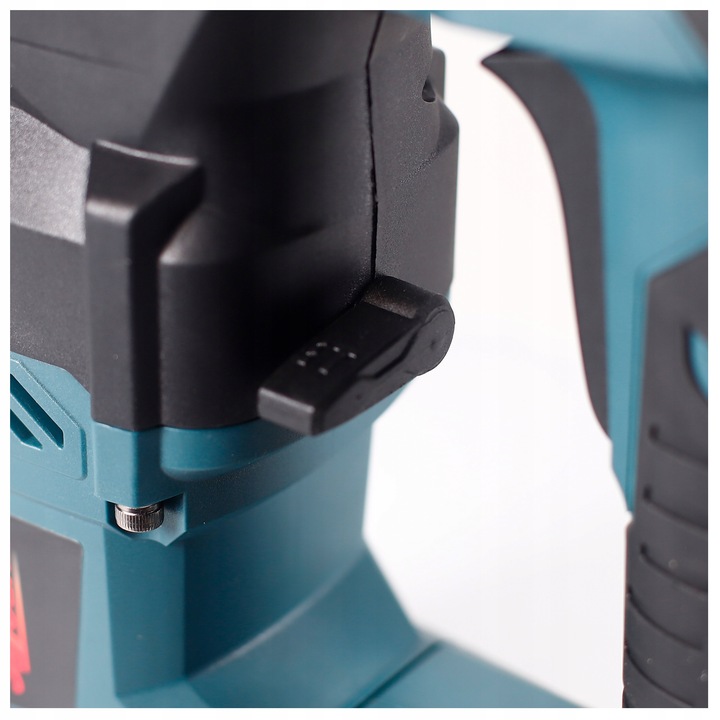 MŁOTOWIERTARKA MŁOT UDAROWY WIERTARKA SDS+ UDAR DŁUTA WIERTŁA +WALIZKA SMAR