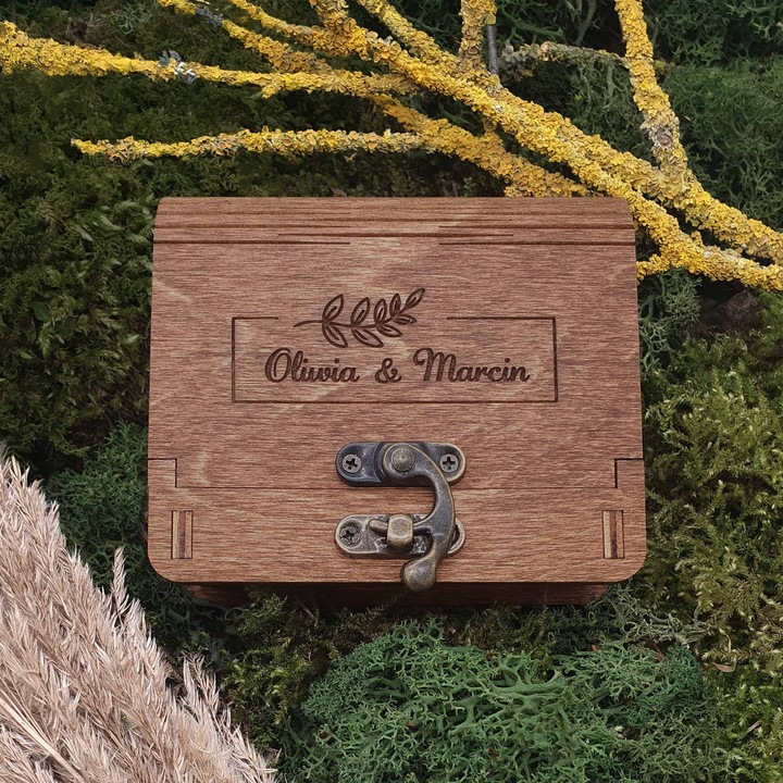 Pendrive 32gb 3.0 + GRAWER + drewniane pudełko!