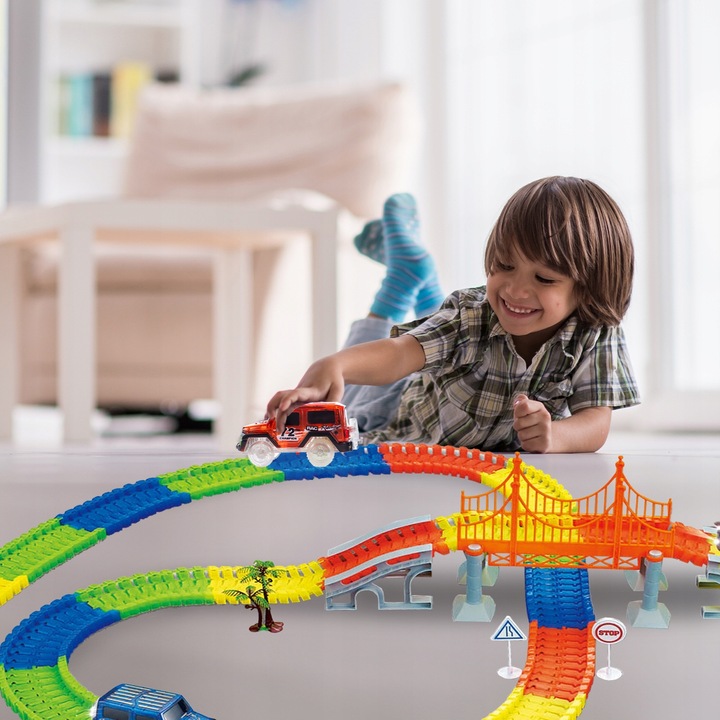 TOR WYGINANY MAGICZNY DLA DZIECI ŚWIECĄCE AUTA SAMOCHODZIKI 360 EL KOLEJKA