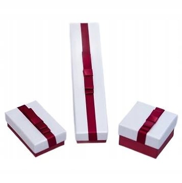 pierścionek obrączka czarne serduszka cyrkonie srebro rozm. 11