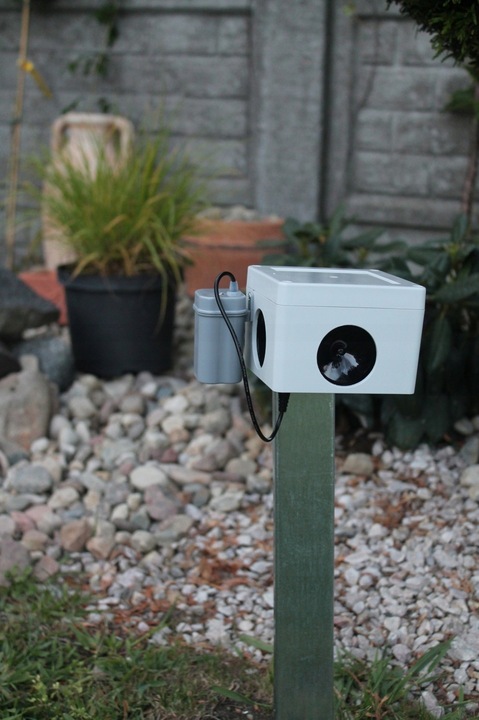 Potężny odstraszacz ogrodowy na kuny lisy szczury myszy, 2500 m2