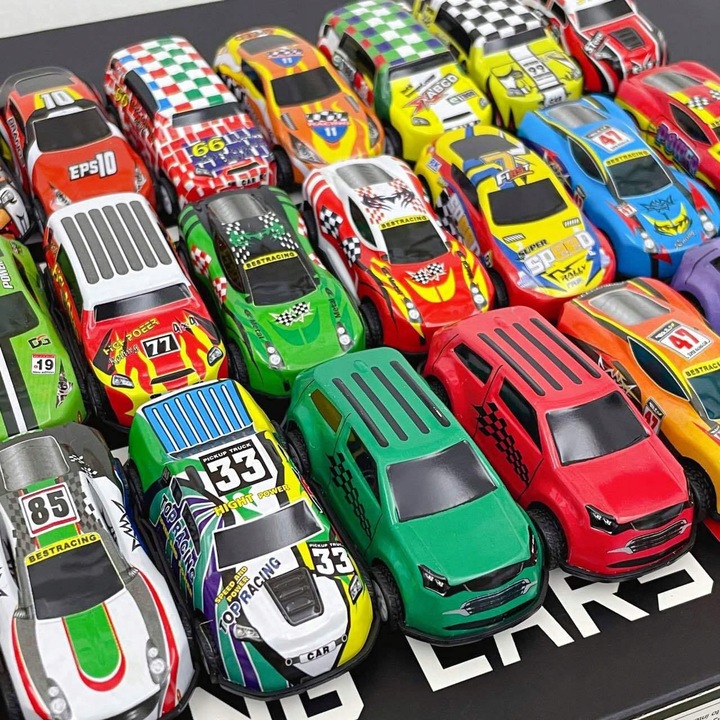 DUŻY ZESTAW SAMOCHODÓW METALOWE AUTKA RESORAKI AUTKO Z NAPĘDEM + AKCESORIA