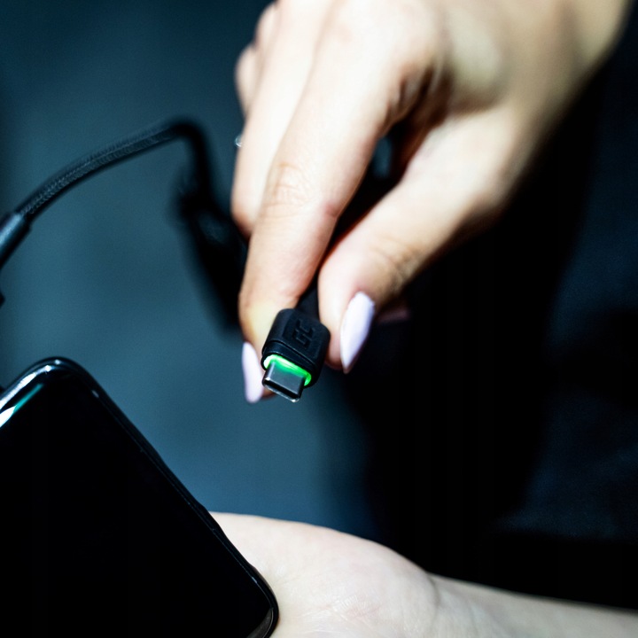 Ładowarka GaN 65W + kabel USB - USB-C LED 1,2m