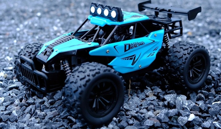 SAMOCHÓD ZDALNIE STEROWANY AUTO TERENOWE RC AUTKO PILOT LED ZABAWKA PREZENT