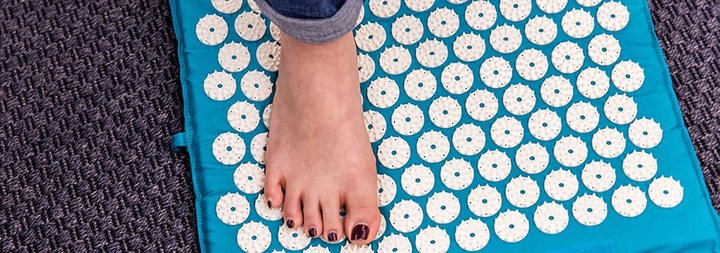 MATA ZDROWOTNA DO AKUPRESURY Z KOLCAMI + PODUSZKA