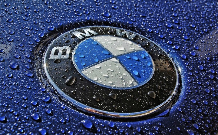 BMW ZNACZEK LOGO ZAMIENNIK PRZÓD TYŁ KOMPLET 82mm74mm E46 E60 E90 F10 F30X5