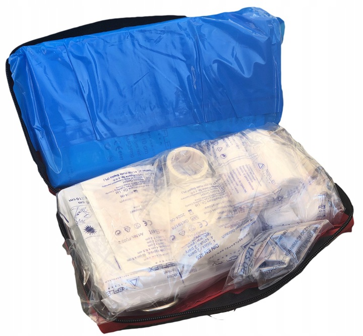 APTECZKA SAMOCHODOWA CAŁA EUROPA Z KOCEM TERMICZNYM USTNIK DIN 13164 PLUS