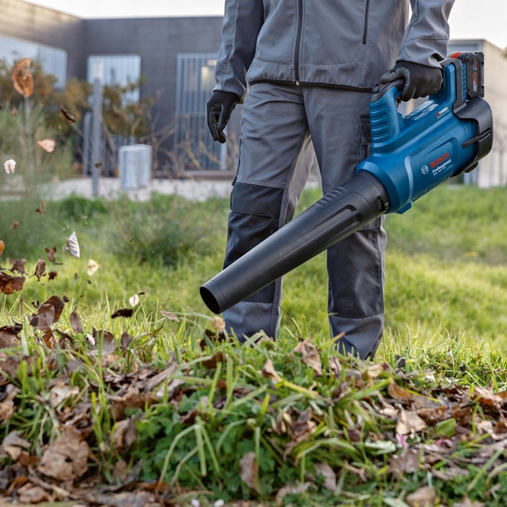 DMUCHAWA DO LIŚCI Bosch AKUMULATOROWA GBL 18V-750 MOCNA BiTurbo !