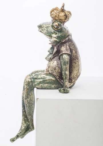 FIGURKA FIGURA ŻABA ŻABKA SIEDZĄCA W KORONIE