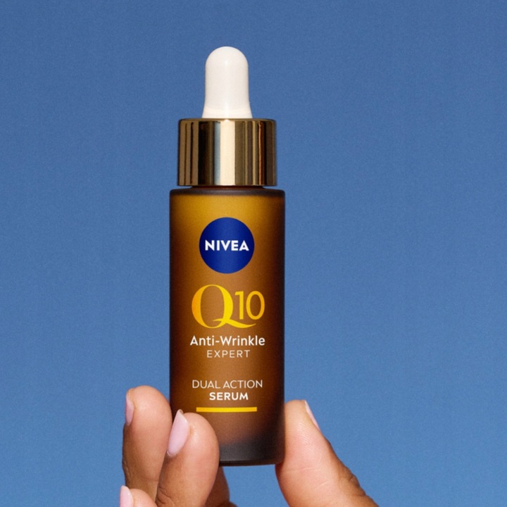 NIVEA Q10 PRZECIWZMARSZCZKOWY EKSPERT Serum na zmarszczki do twarzy 30ml