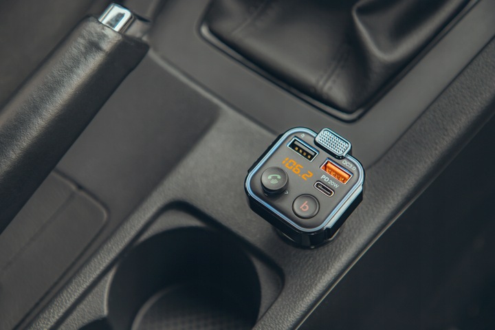 TRANSMITER BLUETOOTH 5.0 FM ŁADOWARKA USB PD 20W QC 3.0 BASS MOCNY MIKROFON