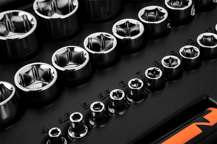 NEO TOOLS Klucze Nasadowe 94 Elementy 1/4, 1/2 CrV Zestaw Narzędzi Walizka