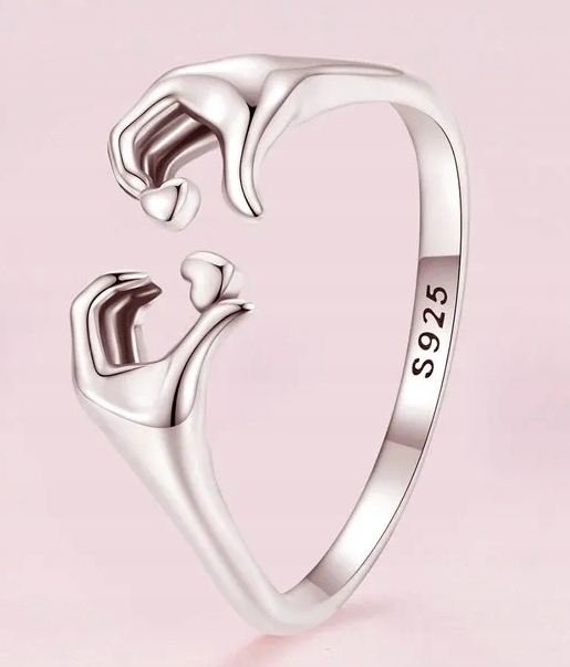 SREBRNY PIERŚCIONEK RODOWANY DLA KOBIETY SREBRO PRÓBA 925 DŁONIE SERCA