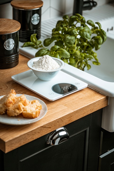 Waga kuchenna Adler AD 3173 biała do10 kg