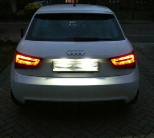 AUDI VOLKSWAGEN LAMPKI OŚWIETLENIA TABLICY REJESTRACYJNEJ A1 A6 A7 TT B6 B7