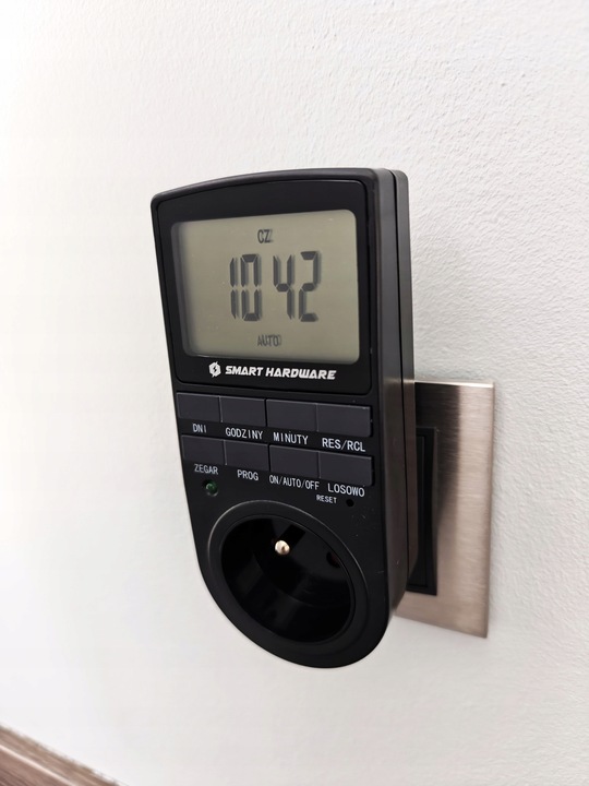 PROGRAMATOR CZASOWY WŁĄCZNIK WYŁĄCZNIK LCD CYFROWY HARMONOGRAM 7 DNI POLSKI