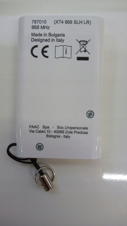 NOWY ORYGINALNY PILOT FAAC XT4 868 SLH 4-KANAŁOWY biały