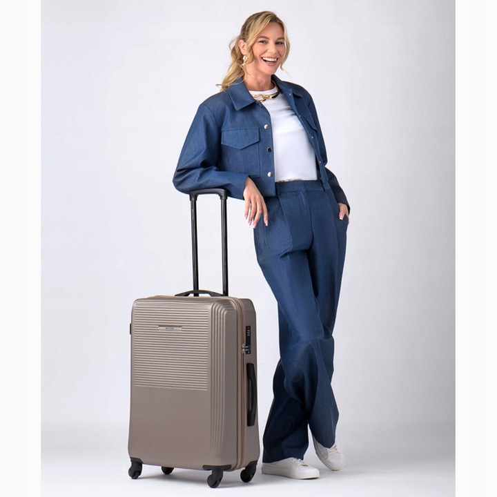 Średnia walizka PUCCINI SAN DIEGO ABS025B 6C