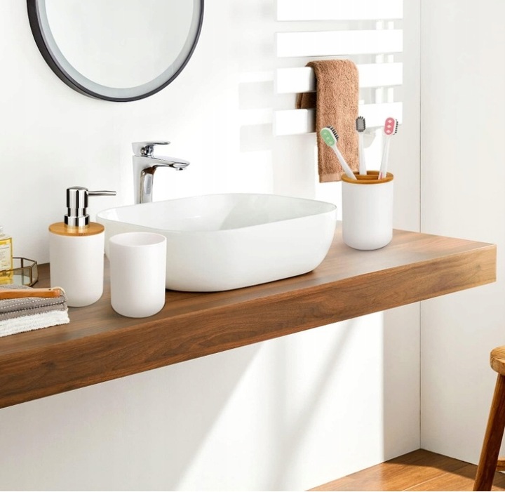 Zestaw łazienkowy akcesoriów łazienkowych 6 elementów kosz szczotka do WC