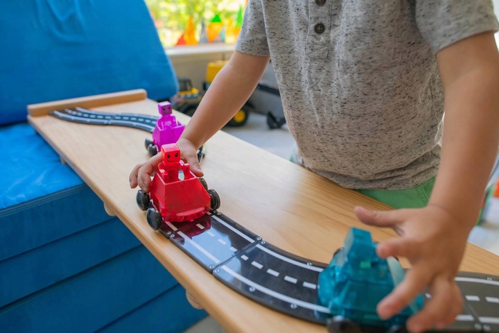 MAGNA-TILES Magnetyczna Droga Klocki Magnetyczne 12 elementów