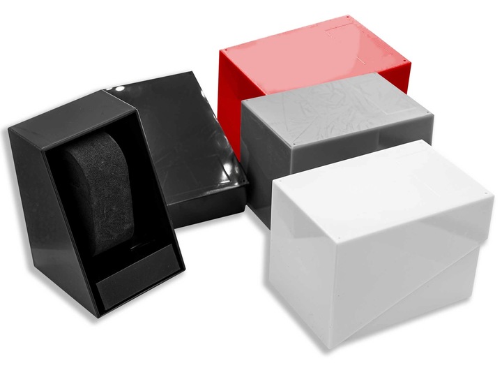 DZIECIĘCY ZEGAREK LORUS RRX91FX9 CZARNY NA PASKU DLA CHŁOPCA NEOBRITE