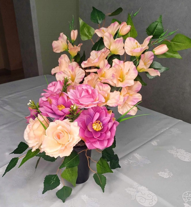 Wiązanka bukiet stroik na grób cmentarz do wazonu