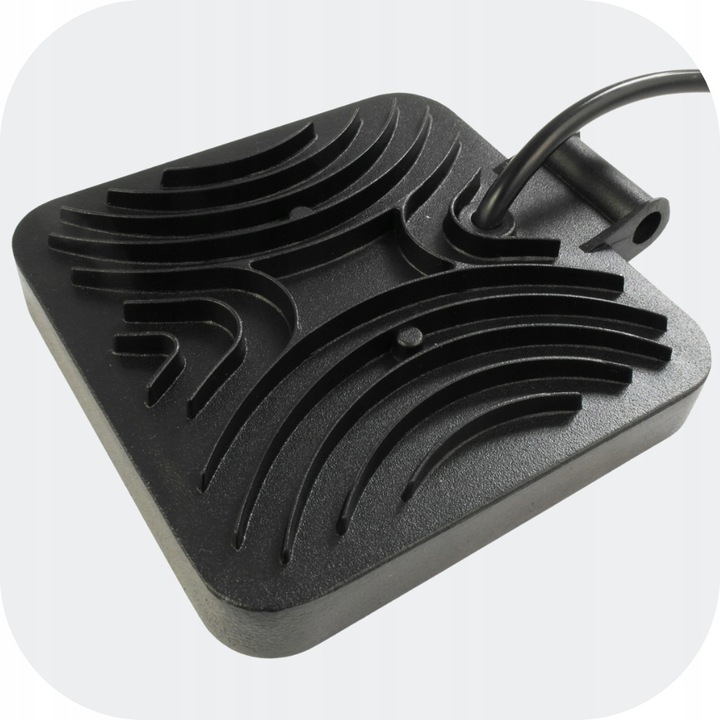 LAMPA LEDOWA ROBOCZA IP 65 SZPERACZ LED 12V LAMPY HALOGENY SAMOCHODOWE