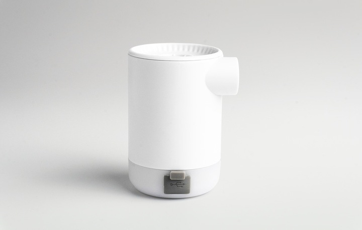 Flextail Max Pump 2 Pro Bezprzewodowa Mini Pompka 4w1 Powerbank Lampka