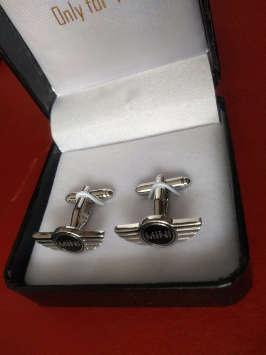 Exciting spinki do mankietów koszuli Mini Morris