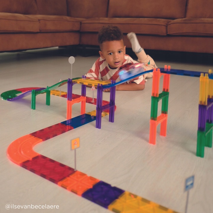 Magnetyczny tor wyścigowy Race Truck Intense 65 el. Cleverclixx