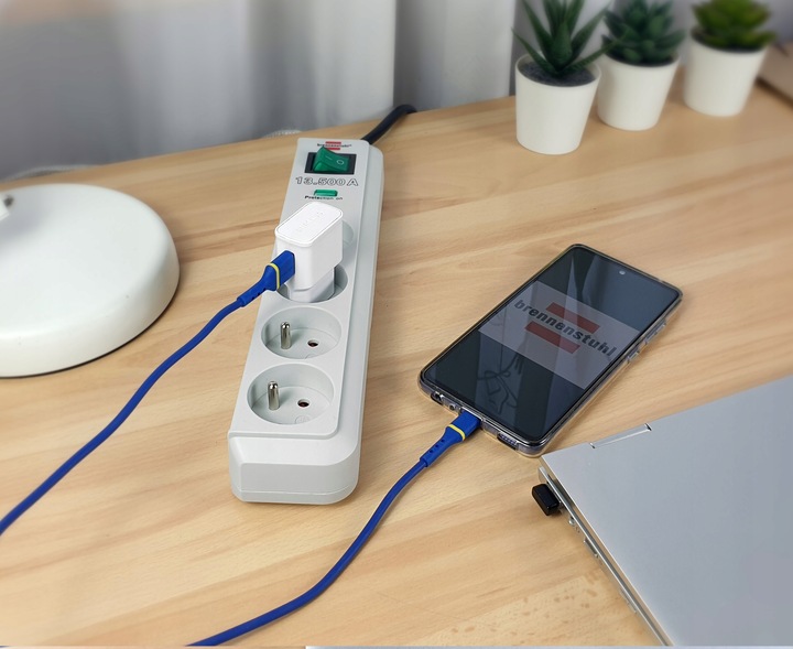 Listwa Zasilająca Przedłużacz Przepięciowy Szary 4 GNIAZDA Certyfikat CE