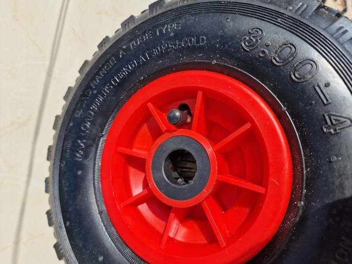 Kółko do wózka taczki koło 3.00-4 260x85 pompowane