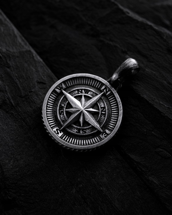 SREBRNY WISIOREK KOMPAS ZAWIESZKA MĘSKA SREBRO PRÓBA 925 REYTEL NA PREZENT