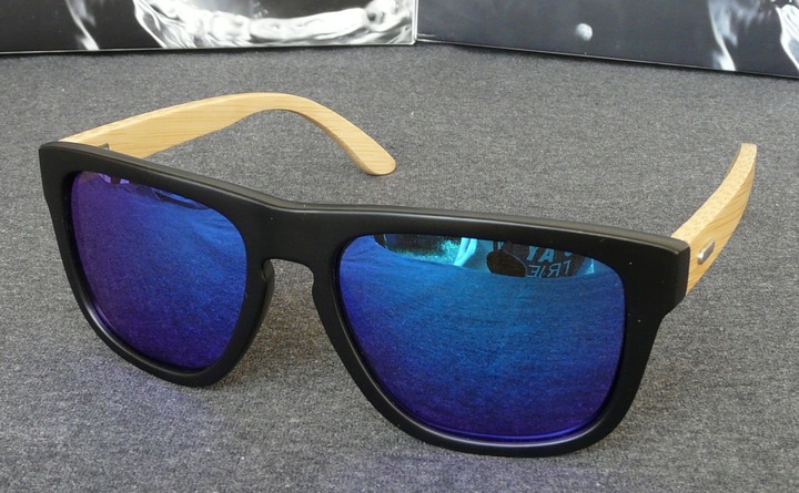 OKULARY DREWNIANE POLARYZACYJNE LUSTRZANKI ETUI UV