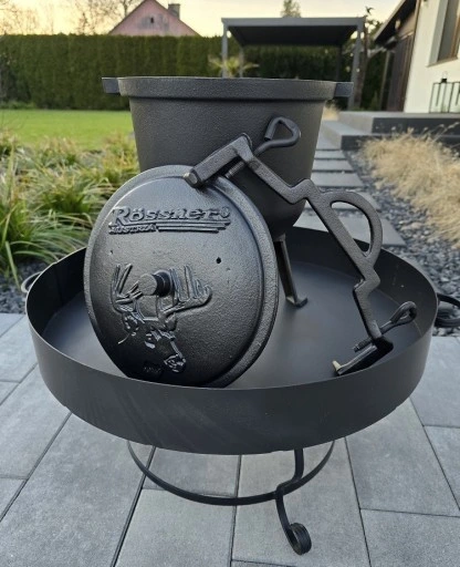 Kociołek żeliwny myśliwski 8 litrów