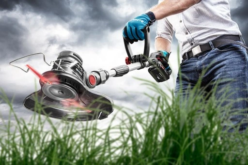 PODKASZARKA GRAPHITE + AKUMULATOR 2 AH + ŁADOWARKA