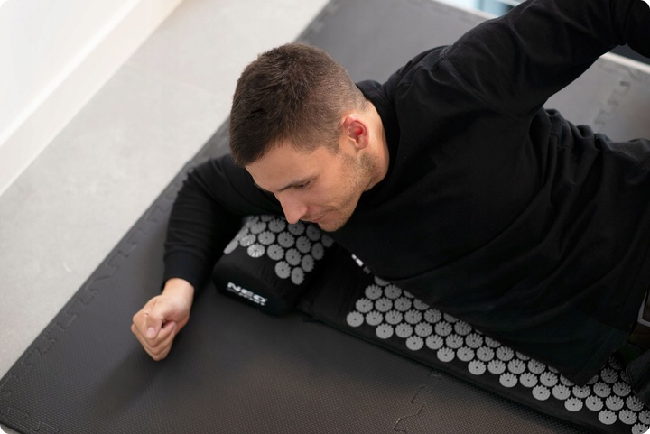 MATA DO AKUPRESURY Z KOLCAMI + PODUSZKA + TORBA