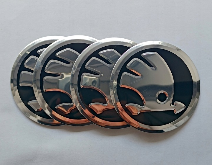 Naklejki emblemat na kołpaki dekielki koła skoda 56 mm aluminium 4 szt NOWE