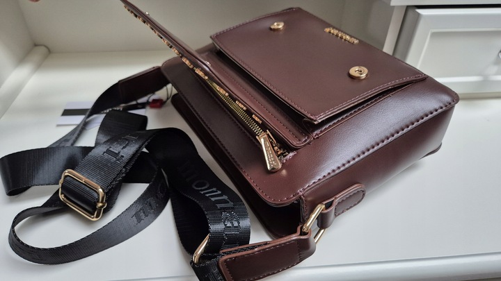 TOREBKA BRĄZOWA LISTONOSZKA MONNARI PASEK LOGO